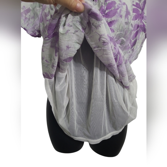 💲1️⃣ NWOT Northern Reflections White / Purple Fauna Lined Flutter Sleeves Sz Sm - Picture 5 of 12